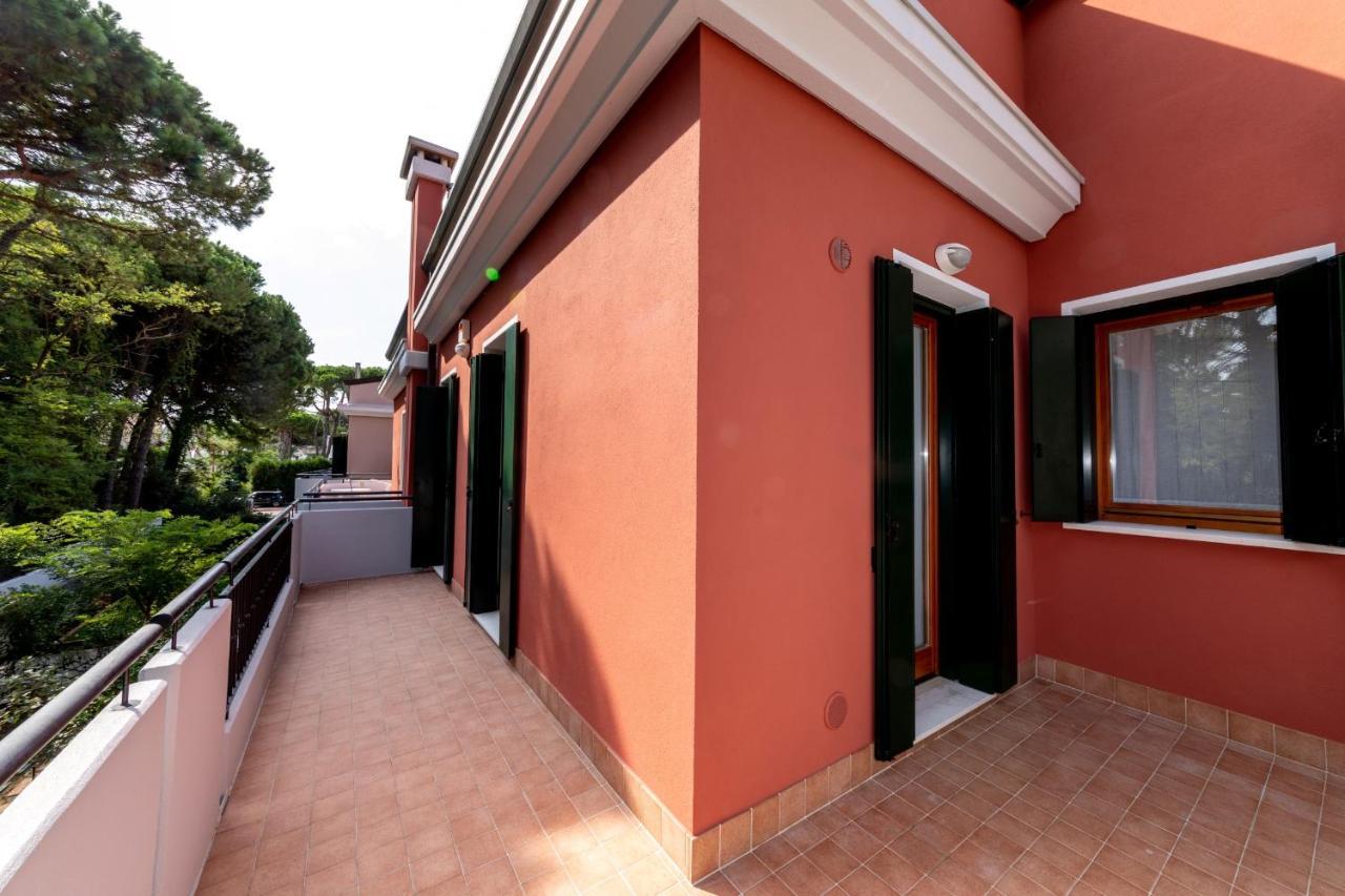 House Smeraldo By Holiday World Lido di Jesolo Exterior photo